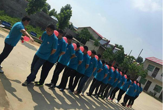 三軍威武赫赫風采!偉志鋼模板力爭河南